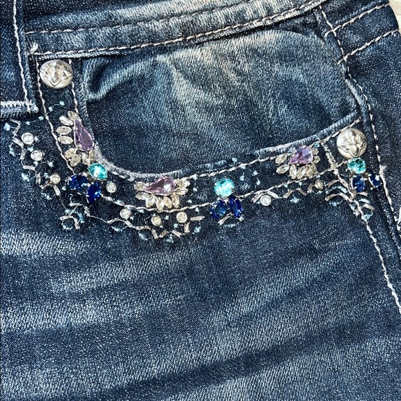 Women's Miss Me Blue Jeans - Picture 10 of 11